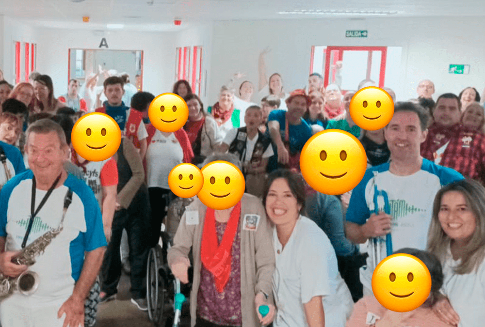 Interpeñas Solidaria. Visita a CAMP, Centro de Atención a Personas con Discapacidad Intelectual (CAMP) durante las Fiestas del Pilar. Peñas Zaragoza. Pilar 24. Fiestas del Pilar 2024.